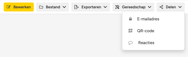 Het menu Delen bovenaan de receptenpagina, met E-mailadres, QR-code en Reacties